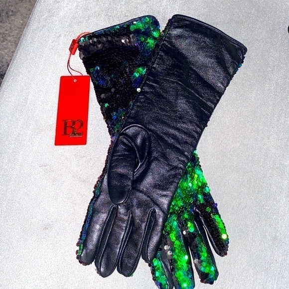 Gloves NWT B2 BALIZZA Fancy Mermaid Sequin Leather Gloves - Picture 3 of 13